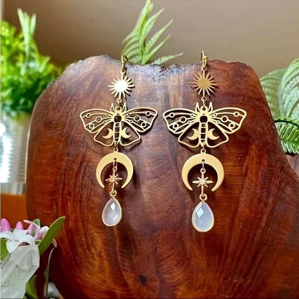 🔥Boho Moon Goddess Butterfly Star Earrings NWT
